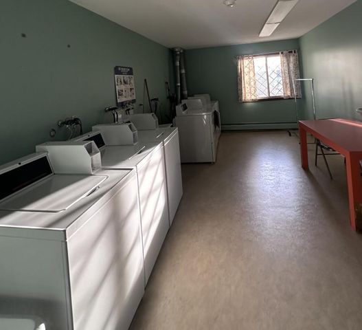 2801 Flag Avenue N 102, New Hope, MN 55427