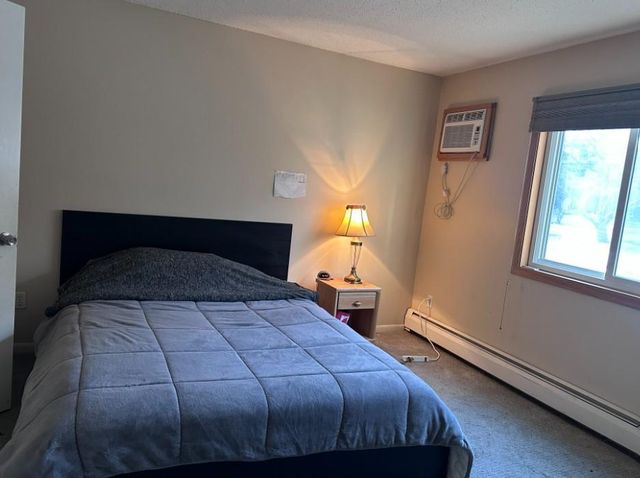 2801 Flag Avenue N 102, New Hope, MN 55427