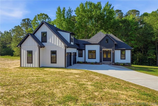 7927 Julian Road NW, Dunn, NC 28334
