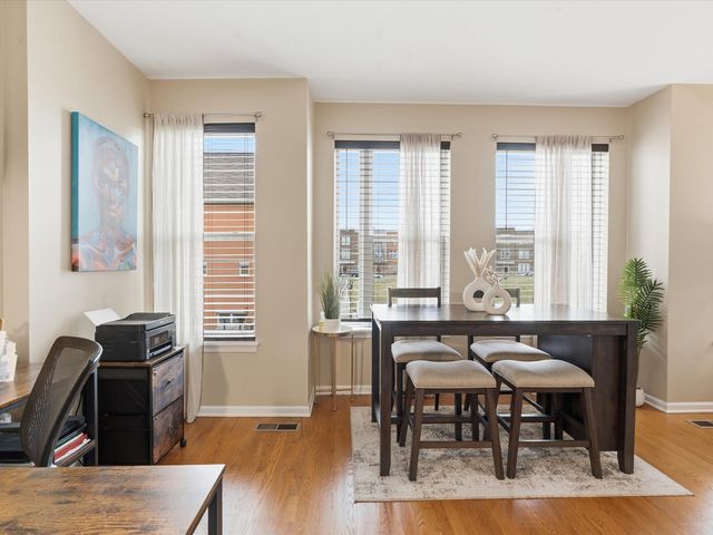 5355 W Galewood Avenue B, Chicago, IL 60639