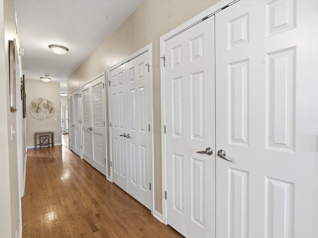 5355 W Galewood Avenue B, Chicago, IL 60639