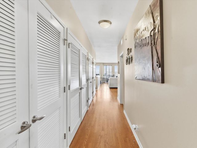 5355 W Galewood Avenue B, Chicago, IL 60639