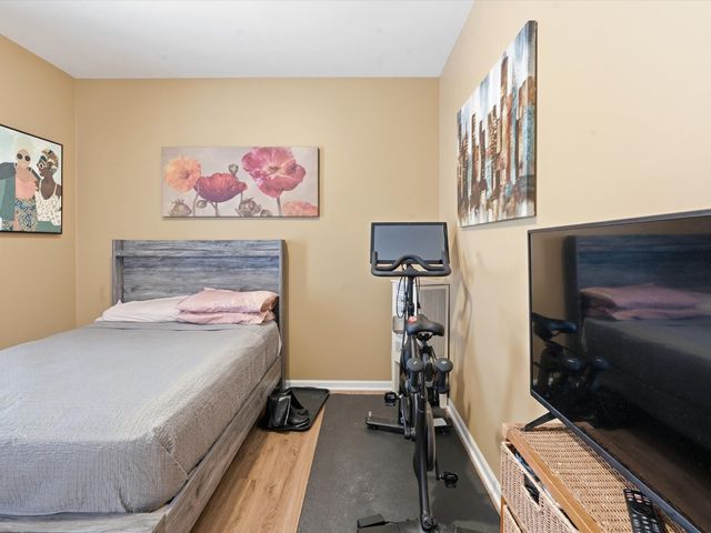 5355 W Galewood Avenue B, Chicago, IL 60639