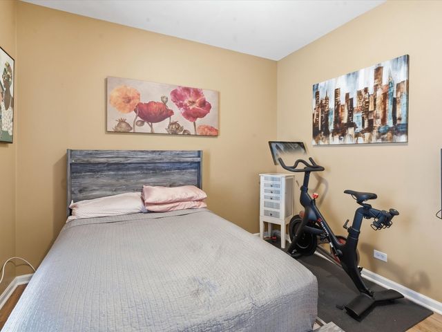 5355 W Galewood Avenue B, Chicago, IL 60639