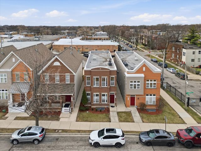 5355 W Galewood Avenue B, Chicago, IL 60639