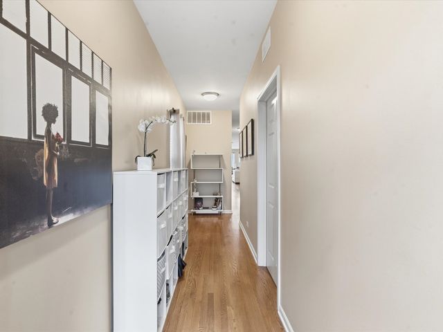 5355 W Galewood Avenue B, Chicago, IL 60639