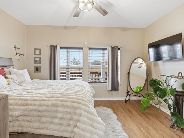 5355 W Galewood Avenue B, Chicago, IL 60639
