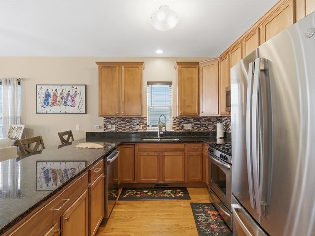 5355 W Galewood Avenue B, Chicago, IL 60639