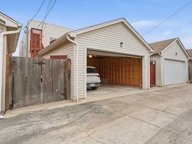 5355 W Galewood Avenue B, Chicago, IL 60639