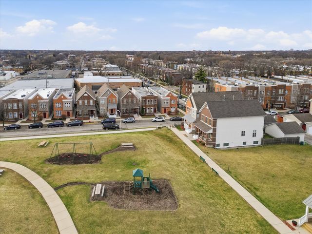 5355 W Galewood Avenue B, Chicago, IL 60639