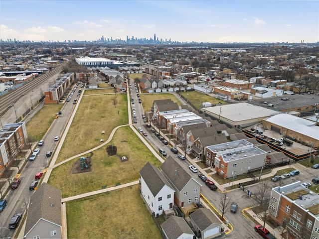 5355 W Galewood Avenue B, Chicago, IL 60639
