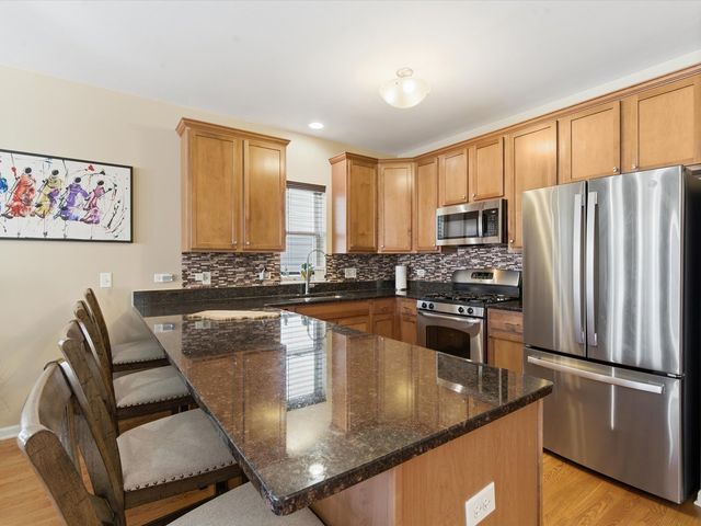 5355 W Galewood Avenue B, Chicago, IL 60639