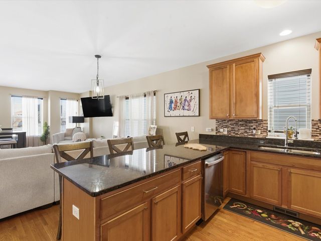 5355 W Galewood Avenue B, Chicago, IL 60639