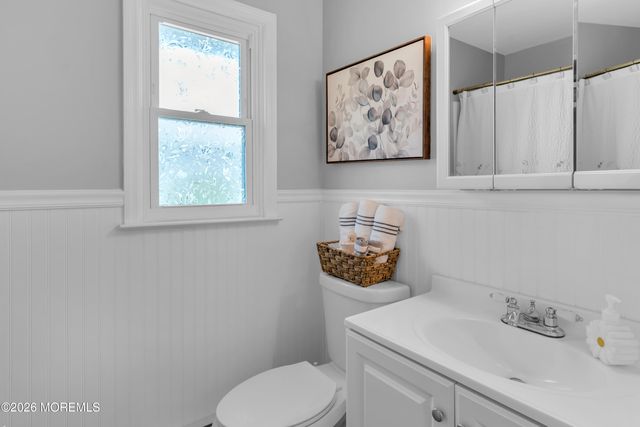 27 Anguilla Lane, Toms River, NJ 08757