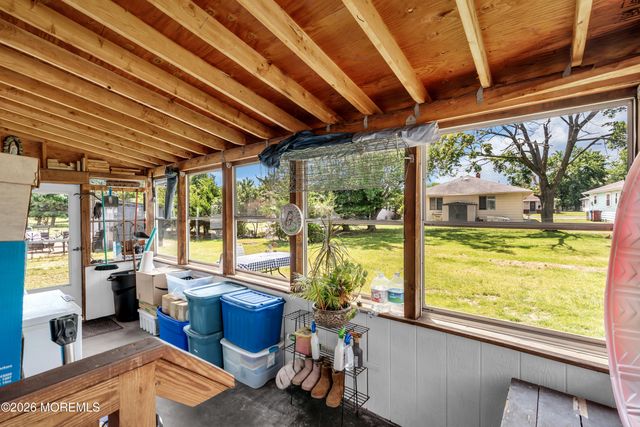 27 Anguilla Lane, Toms River, NJ 08757