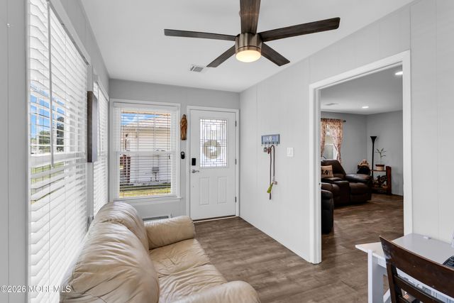 27 Anguilla Lane, Toms River, NJ 08757