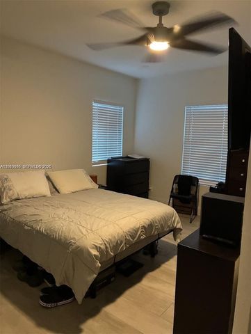 1812 Coolidge St, Hollywood, FL 33020
