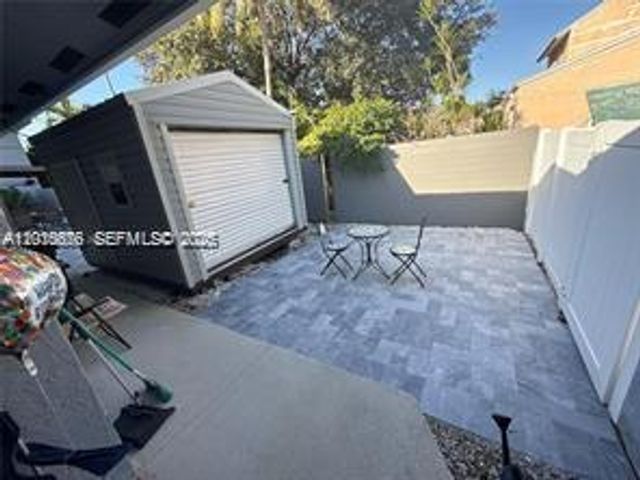 1812 Coolidge St, Hollywood, FL 33020