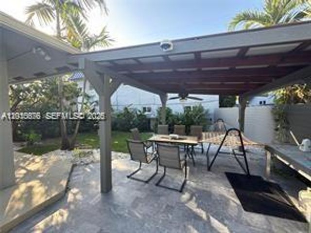 1812 Coolidge St, Hollywood, FL 33020