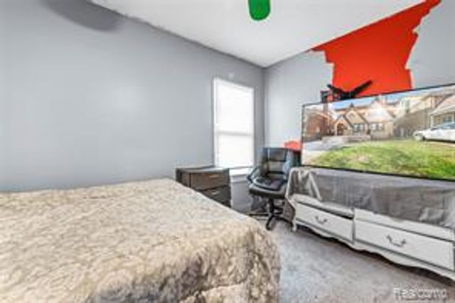 3230 Leslie Street, Detroit, MI 48238