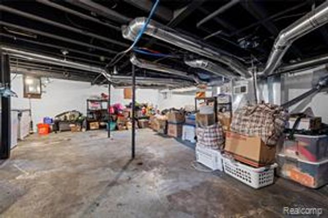 3230 Leslie Street, Detroit, MI 48238