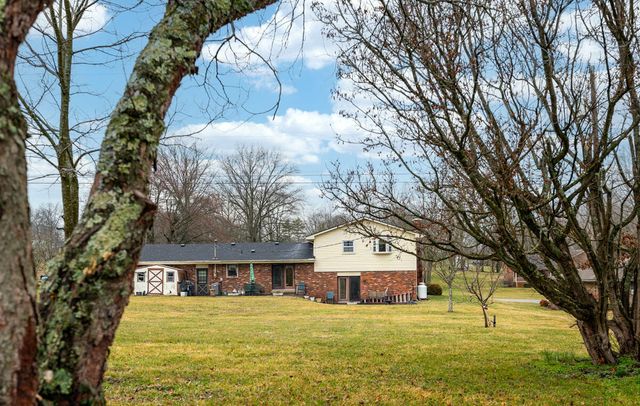 189 Carolyn Lane, Nicholasville, KY 40356