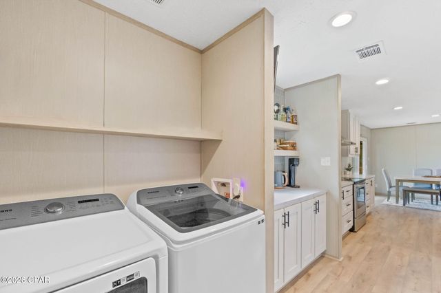 2934 Shoreline Drive, Chipley, FL 32428