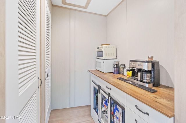 2934 Shoreline Drive, Chipley, FL 32428