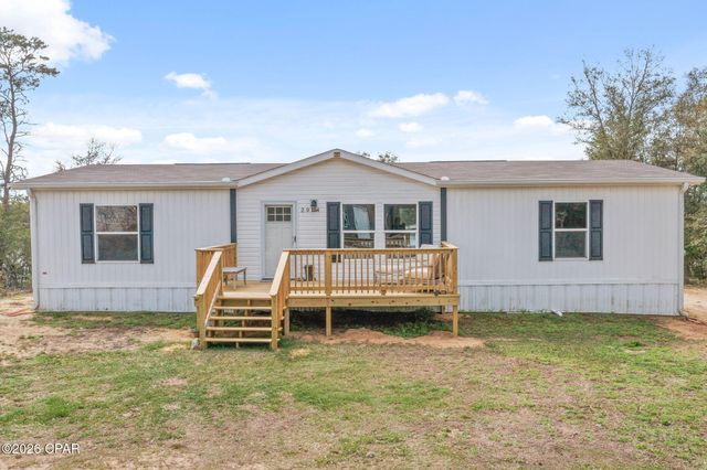 2934 Shoreline Drive, Chipley, FL 32428