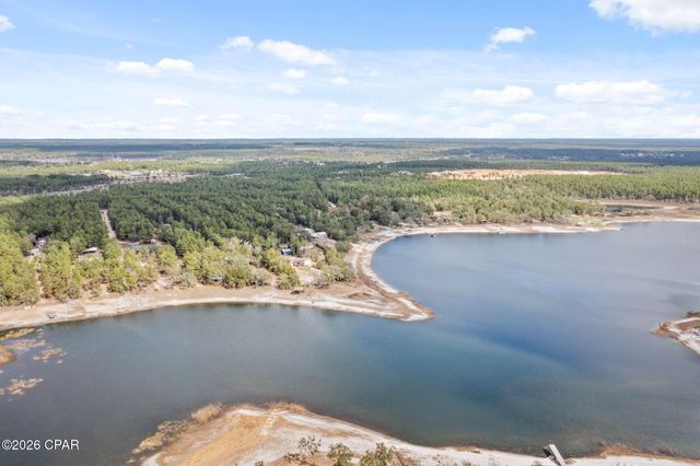 2934 Shoreline Drive, Chipley, FL 32428