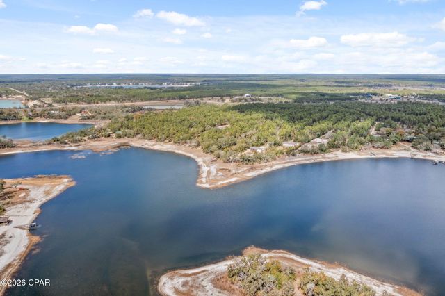 2934 Shoreline Drive, Chipley, FL 32428