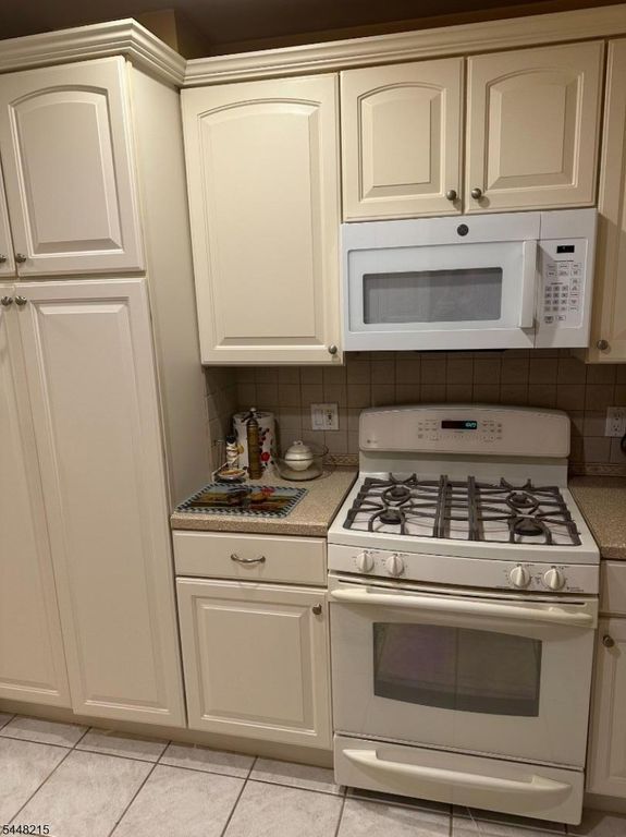 131 Union Ave, Clifton City, NJ 07011 — photo 5