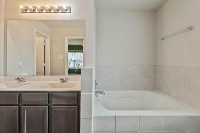 2205 Angie Kaye Drive, Conroe, TX 77301