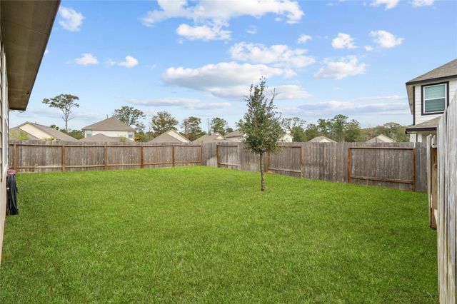 2205 Angie Kaye Drive, Conroe, TX 77301