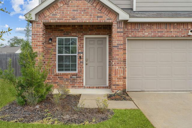 2205 Angie Kaye Drive, Conroe, TX 77301