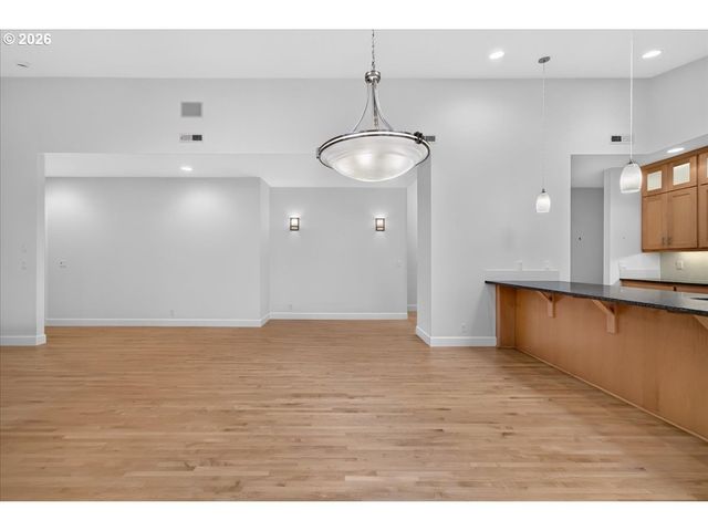 424 FOREST Pl, Forest Grove, OR 97116