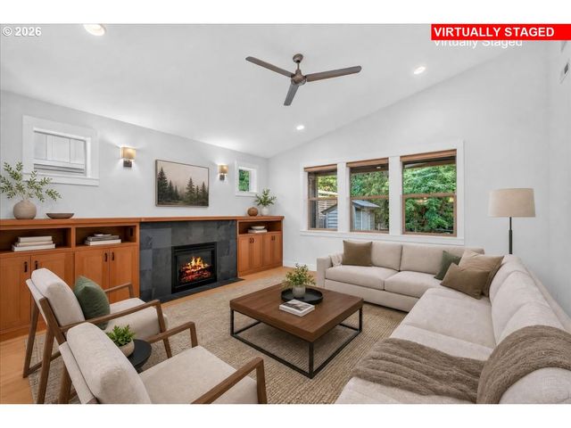 424 FOREST Pl, Forest Grove, OR 97116