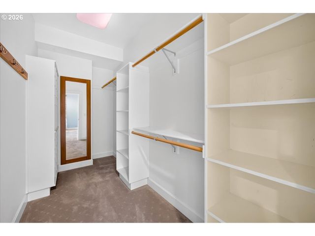 424 FOREST Pl, Forest Grove, OR 97116