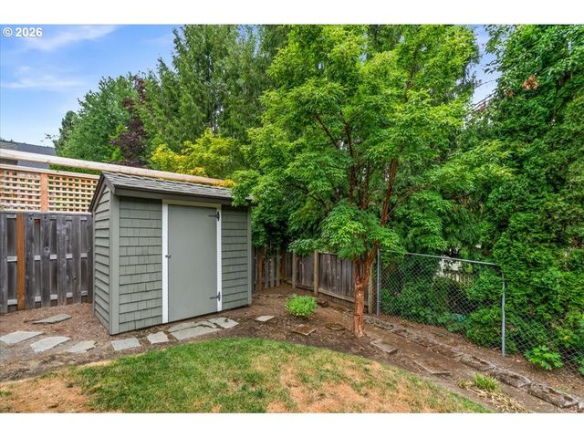 424 FOREST Pl, Forest Grove, OR 97116