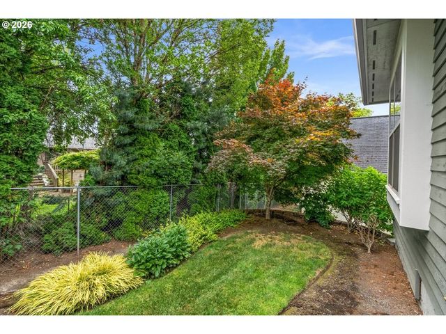 424 FOREST Pl, Forest Grove, OR 97116