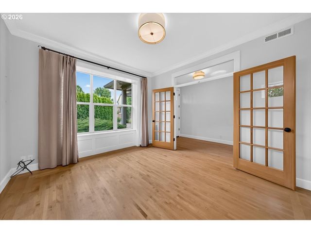 424 FOREST Pl, Forest Grove, OR 97116