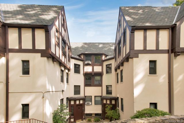 64 Kensington Road 3C, Bronxville, NY 10708
