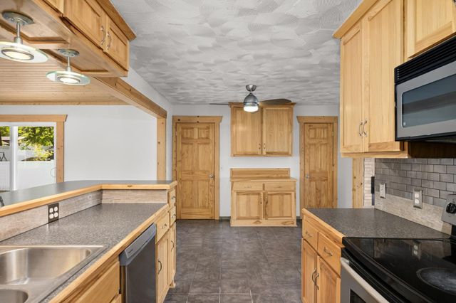 18774 Jordan Trail, Lakeville, MN 55044