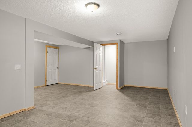 18774 Jordan Trail, Lakeville, MN 55044