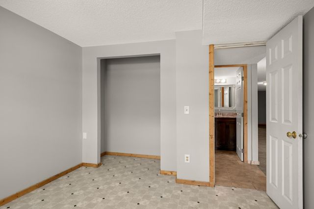 18774 Jordan Trail, Lakeville, MN 55044