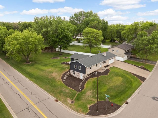 18774 Jordan Trail, Lakeville, MN 55044