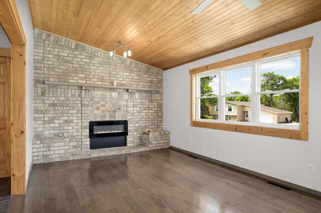 18774 Jordan Trail, Lakeville, MN 55044