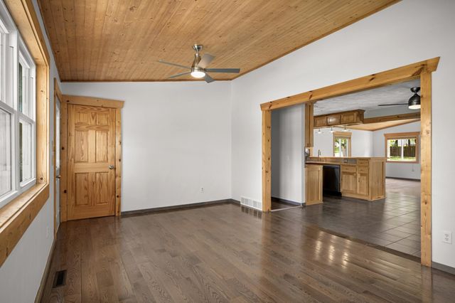 18774 Jordan Trail, Lakeville, MN 55044