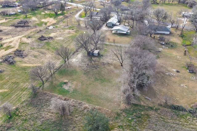 1705 E Bankhead Drive, Weatherford, TX 76086