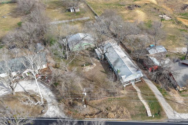 1705 E Bankhead Drive, Weatherford, TX 76086